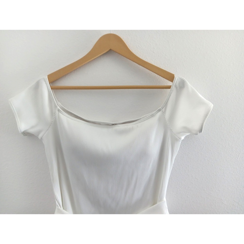 NEW Roxy Bright White Mind Of Freedom‎ Off-Shoulder One-Piece Swimsuit XL Travel - Picture 3 of 11